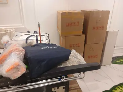 LOWER CHEEP MOVERS FURNITURE PACKING AND PICKUP DELIVERY SERVICE AVAILABLE ALL UAE 24/7