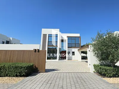 Brand New | Huge Villa | V4 Executive | Move in