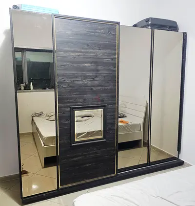 Slide door cupboard with mirror