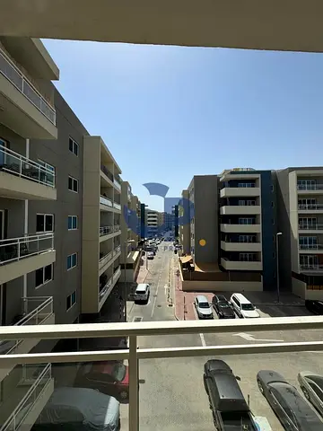 شقة واسعة بغرفة نوم واحدة|منطقة مميزة|جاهزة للسكن