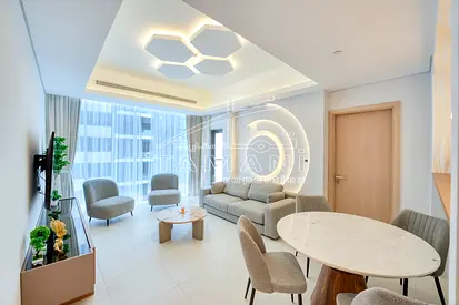 Luxury 1 Bed+Study Furnished with Premium Finishes