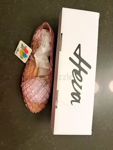 Pink Heva jelly beach shoes