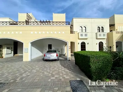 SINGLE ROW | READY TO MOVE IN | NEAR EXIT