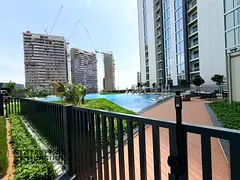 Luxury /Burj View /Mid Floor/ Mortgage /Negotiable