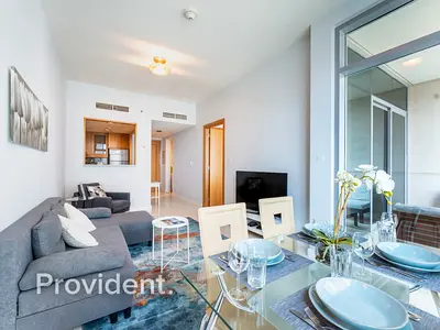 4 Cheques | Prime Location | Canal View