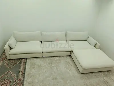 Excellent perfect condition Oc home modular 4 piece sofa