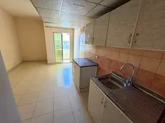 Large studio _ central air conditioning _ very special location _ natural lighting _ balcony