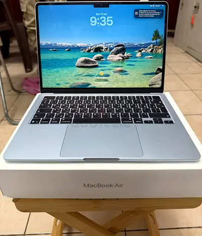 Apple MacBook Air 13-inch (M4) - Sky Blue , Good Condition, With Box 256gb