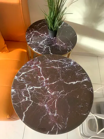 Pair of Round Marble-Effect Nesting Side Tables (Brown)