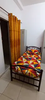 Executive Bedspace near Rolla bus station and NMC Royal Hospital | Balcony | WiFi