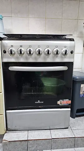 Used Kodama freestanding gas oven with 4 burners and oven - good working condition
