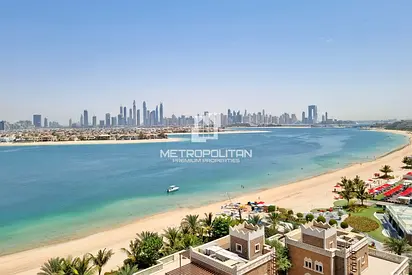 Spacious Layout | Unfurnished | Vacant | Palm View
