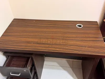 Computer table for sale