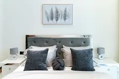 1BR in Trillionaire Residences near Downtown