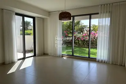 Prime Location | Single Row | Ready to Move-in