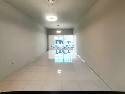 Spacious 1 BHK With separate laundry Ready to move
