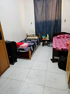 Bed space available for an executive bachelor in Shabia 11 from 1st May