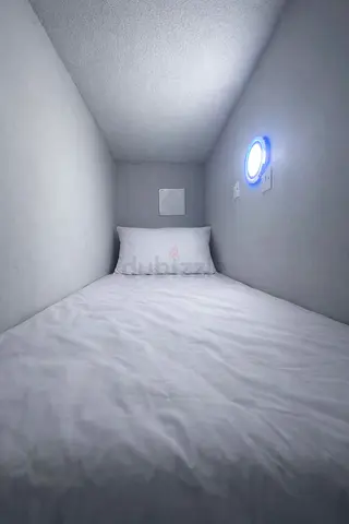 Amazing partition in tecom ( barsha higths) very very close to metro station