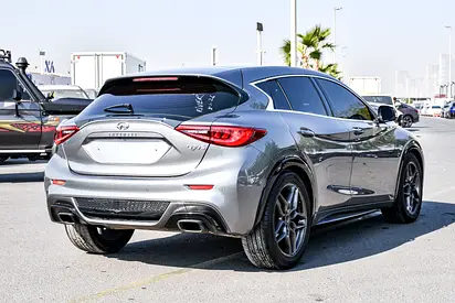 2018 Infiniti Q30 照片 7