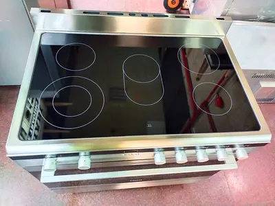 Siemens Electric cooker look same brand new good working 90cm delivery with warranty