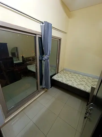 Mankhool partition available