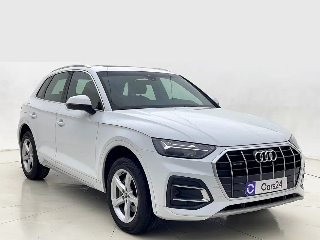 Audi Q5 2022 — photo 1 of 12