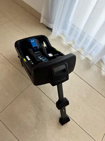 Nuna PIPA Next Infant Car Seat and Car Base (ISO-Fix/Load Leg) - Perfect Condition