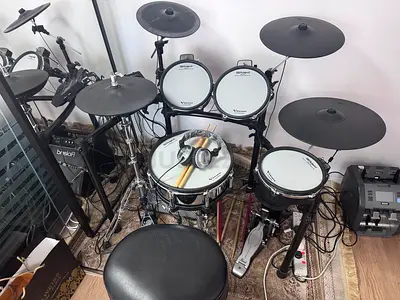Roland drums kit td27