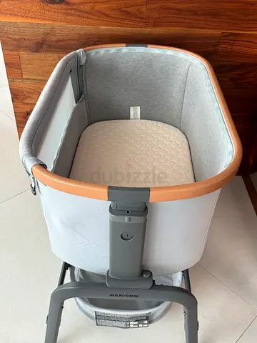 Maxi-Cosi Iora Bedside Sleeper