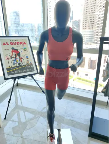 Mannequin Running Pose Women/Men (White  Black)