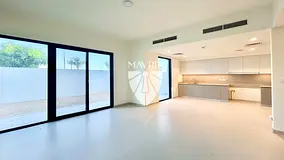 Single Row 4BR Villa | Open View | Prime Location