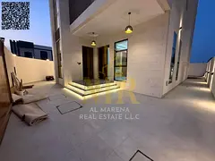 Two-story villa with a roof, directly from the owner, personal finishing, on a main street, close to