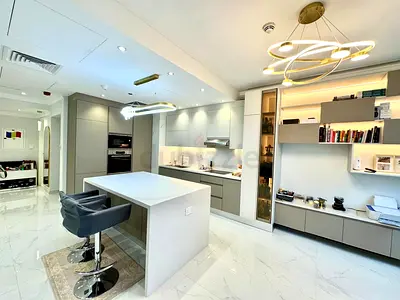 Direct from owner, luxurious master bedroom, sea view, ensuite bathroom, tram station, Carrefour