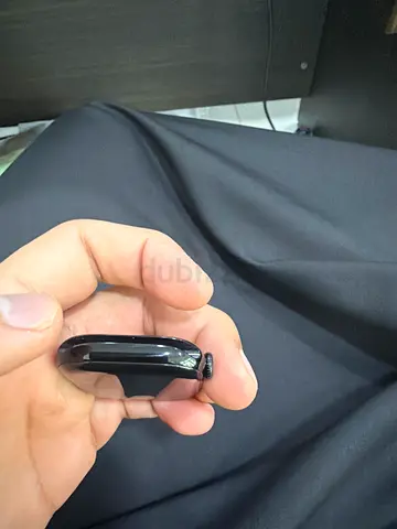 Apple Watch Series 11 (perfect condition with box)