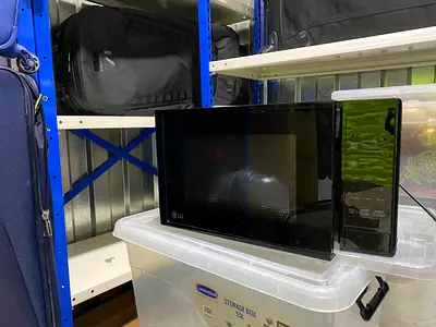 LG Countertop Microwave Oven - Good Working Condition