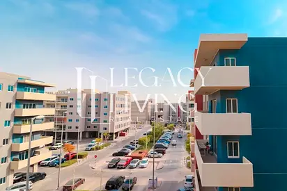 PRIME LOCATION | VACANT | HOT DEAL | BALCONY