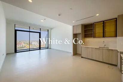 Vacant | Bright Space | Great Amenities