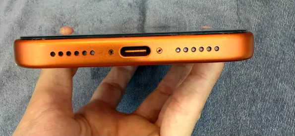 Used Apple iPhone 17Pro Max  256GB       CH(physical 2sim)Orange color ORG Box A+++ same New