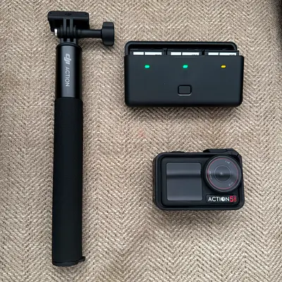 DJI Osmo Action 5 Pro Adventure Combo