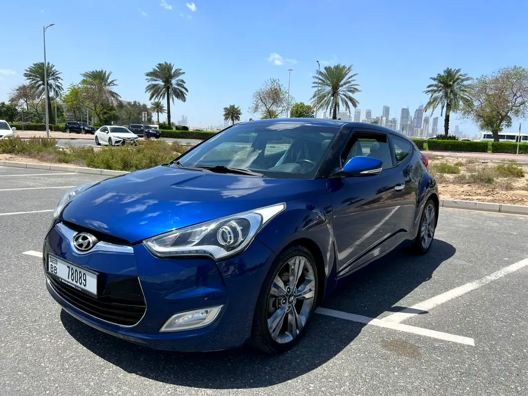 Hyundai Veloster 2016 — photo 1 of 9