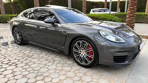 2015 Porsche Panamera GTS GCC Specs