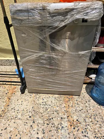 Urgent sale !!!  Urgent sale !!!  Used  Bosch Dishwasher for sale at Al Rashidiya