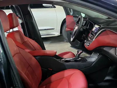 2021 Chevrolet MALIBU thumbnail 4