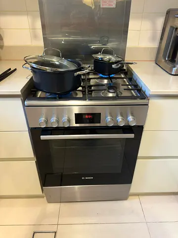 Bosch Top Gas Oven Electric 60Cm , 4 hoobs DELIVERY + WARRANTY