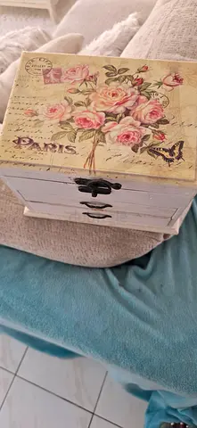 Decorative Vintage Floral Wooden Storage Box / Jewelry Chest