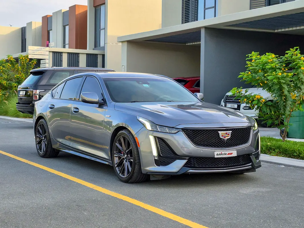 Cadillac CT5 2022 — photo 1 of 16