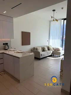 Furnished, nearby park, vacant now