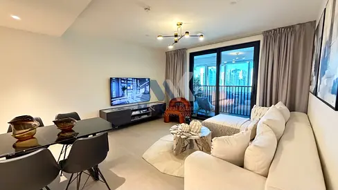 Marina Facing / Near Metro / Semi Furnished