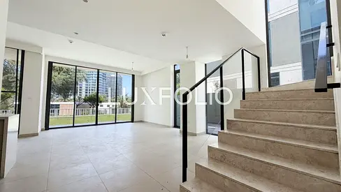 Park Backing | Close to Amenities | Vacant Now