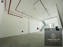 Golden commercial investment opportunity spacious warehouse with mezzanine suitable for all business